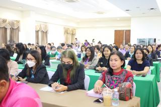 2. พิธีเปิดกิจกรรมการอบรมเชิงปฏิบัติการการออกแบบนวัตกรรมสู่การวิจัยในชั้นเรียน